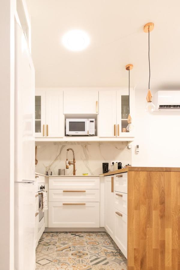 Spiral Stairs Duplex Apartment ฟิกวยเรส ภายนอก รูปภาพ